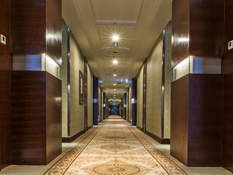 Vienna International Hotel Shenzhen Hua'Nan City エクステリア 写真